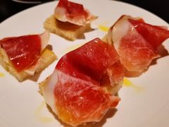帕尔马火腿/ 软烤吐司/自制酸-wineapp葡萄酒餐吧(外滩金融中心店)