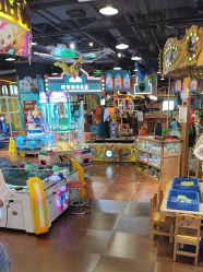 -卡通尼乐园(宝山龙湖天街店)