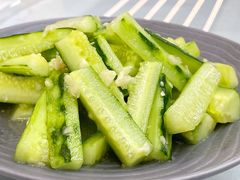 蒜泥黄瓜-渝信川菜(南滨店)