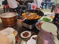 -富正毅三下锅·湘西韵味(天门山索道店)