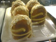 新品杏仁奶油包-梦菲思饼屋(瑞金宾馆店)