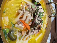 -穿越时尚餐厅(英武中路店)