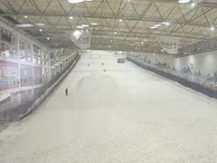 -乔波室内滑雪场