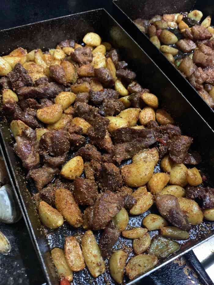 岛城李村河底戳子肉(蚌埠路店)