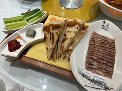 大饼猪头肉-昱德来·天津菜·渤海湾小海鲜(华夏店)