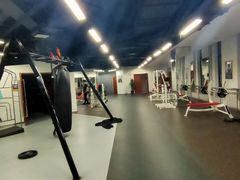 -美格菲健身(外滩店)