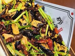 -那家老院子东北菜·饺子·小鸡炖蘑菇(艳华街店)