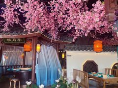 -荷塘秋月·本帮江浙菜(国权路店)