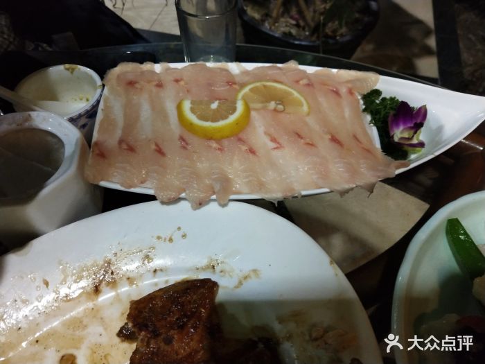 鲟香来绿色生态园(怀柔店)鲟鱼生鱼片图片