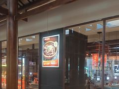 -阿瓦山寨·湘菜现炒·剁椒鱼头王(咸阳总店)