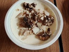 琥珀坚果双皮奶-满记甜品(岭南新天地店)