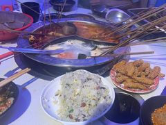 -钢管厂五区小郡肝串串香火锅(人民广场店)