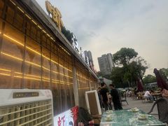 -去吃小龙虾·江湖菜·烧烤(南滨路店)