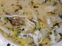 -渔语鱼酸菜鱼新川菜(来福士店)