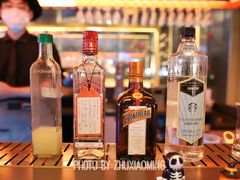 -星巴克臻选(上海合生汇1F店)