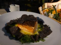牛肝菌裹烤三文鱼-Mercato莫卡多露台餐厅与酒吧(K11店)