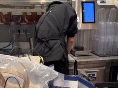 -霸王茶姬(上海静安大悦城店)