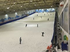 -乔波室内滑雪场