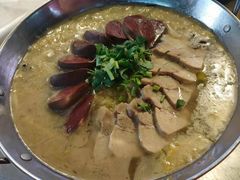 -闯关东东北农家菜(崂山石老人店)