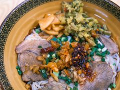 -肇兴特色牛肉粉