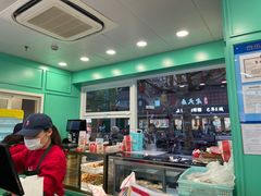 -上海哈尔滨食品厂(汇联商厦店)