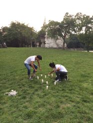 摄影师和助理在忙碌的准备夜景拍摄-费拉摄影(天廊T66店)