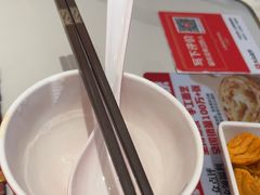 -沁麦源过桥米线(总店)