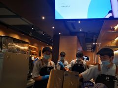 -瑞幸咖啡(外滩SOHO店)