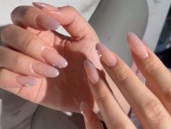 -丽心自助美甲美睫