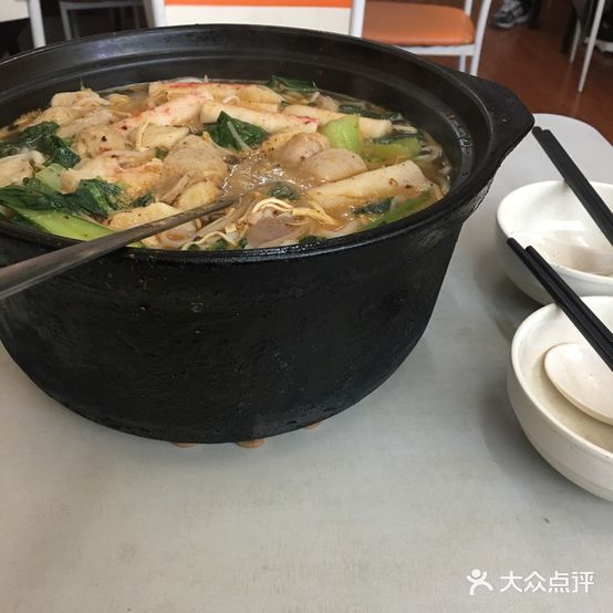 香满园过桥米线(淄博路店)