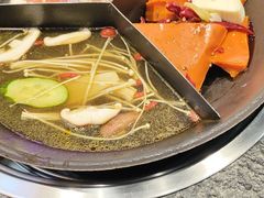 -渝里重庆火锅(航天城店)