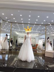 点击看大图 -拉瑞娜LaReine婚纱礼服高级定制