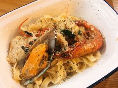 西班牙风情海鲜宽面-HELLO 27 意面·沙拉·帕尼尼