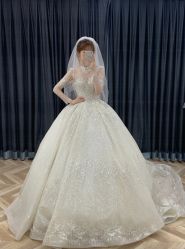 -予白婚纱礼服馆