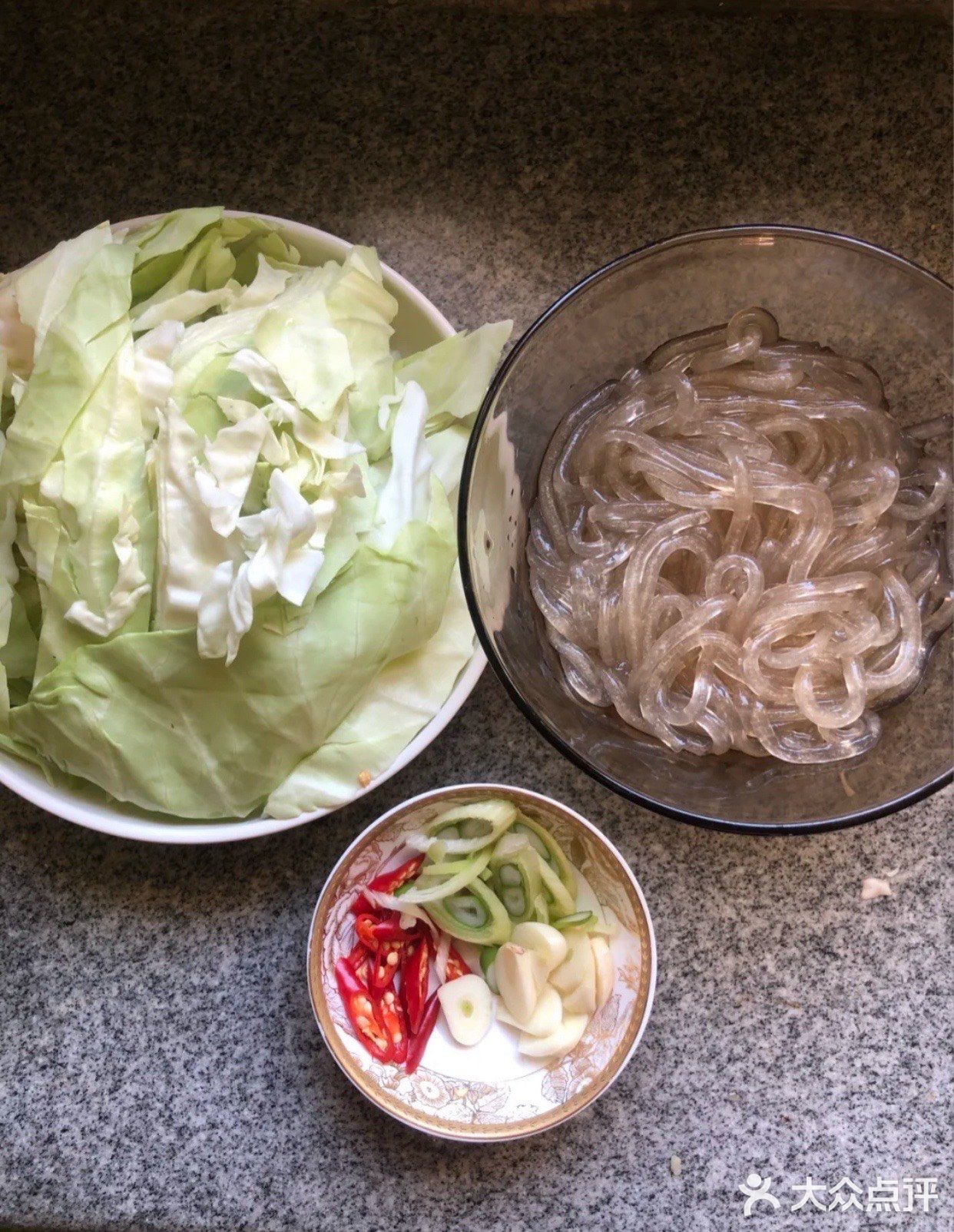 超下饭的圆白菜炒粉！