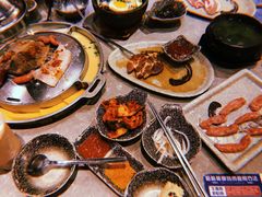 -哈哈碳都·牛肋条无限自助烤肉(台江万达店)