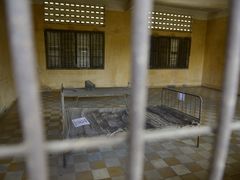 -吐斯廉屠杀博物馆