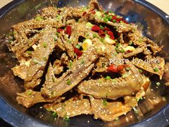 -张大师鸭爪爪特色干锅(钱塘江路店)