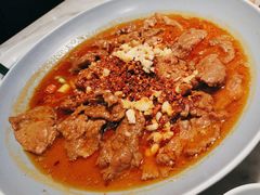 自贡水煮牛肉-懒人盐府人家(航天桥店)
