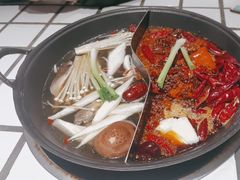 -贰回巷火锅馆(钟楼店)