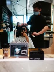 -HAIR CORNER