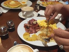 -Pancakes on the rocks(Darling Harbour)