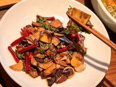-一坐一忘云南菜(嘉里中心店)