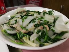荠菜冬笋肉丝炒年糕-蘭心餐厅(进贤路店)