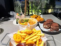 -W COLLECTIVE  DESSERT SHOP