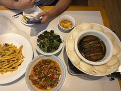 -饭橘汉江码头·乡野土菜馆(静安路店)
