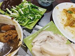 -金卯白肉罩火烧