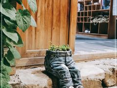 -百里峡七彩艺术小镇