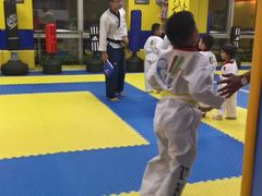 -哈喽实战跆拳道·跳绳·体能(慈云寺馆)