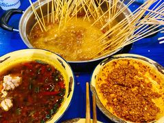 -马路边边串串香(苗栗路店)